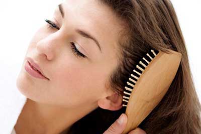 دلایل ریزش مو در زنان