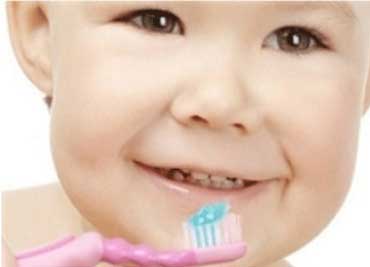 پوسیدگی دندان,پوسیدگی دندان در دوران شیرخوارگی,پوسیدگی دندان در کودکان