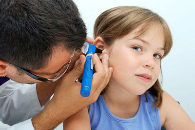 عفونت گوش میانی,آنتی بیوتیک برای عفونت گوش,عفونت گوش در کودکان