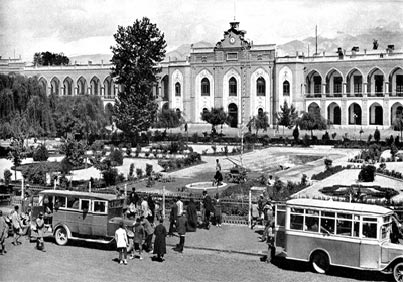 گذری در تهران قدیم ! ( گزارش تصویری ) 1