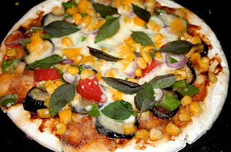 طرز تهیه آسان پیتزا سبزیجات 