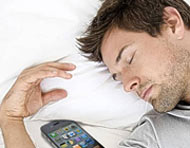 علل بی خوابی,مشکلات خواب,تاثیر تلفن همراه بر خواب,http://www.oojal.rzb.ir/post/1055