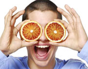 ضعیف شدن چشم,پیشگیری از ضعیف شدن چشم,مواد غذایی مفید برای تقویت چشم