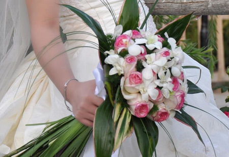 [تصویر:  bridal-bouquets2-e12.jpg]