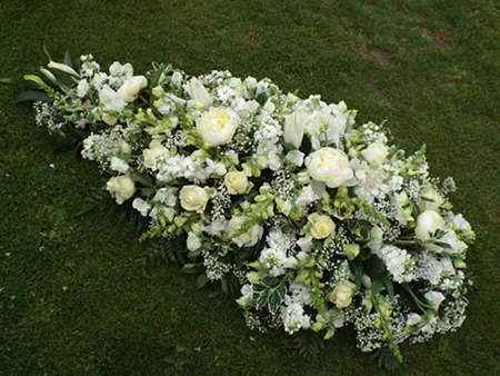 گل‌ آرایی سنگ قبر, گل آرایی سنگ قبر سفید, گل آرایی با گل رز