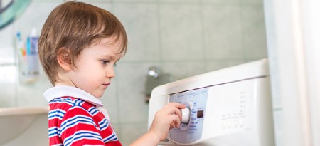 نحوه باز و بسته کردن قفل کودک ماشین لباسشویی, آموزش نحوه باز و بسته کردن قفل کودک ماشین لباسشویی,چگونه قفل کودک ماشین لباسشویی را باز کنیم