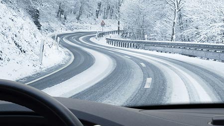 نکات مهم رانندگی در جاده های برفی و یخ زده!