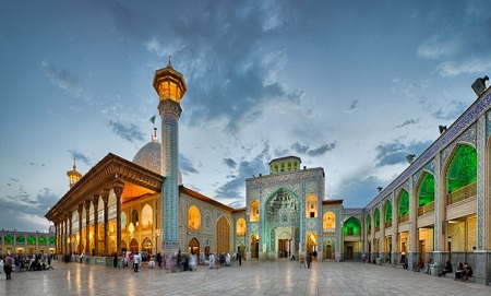 شاه چراغ از امامزاده های معروف شیراز, زيارتگاه ها در شهرستان شيراز, امامزاده در شیراز