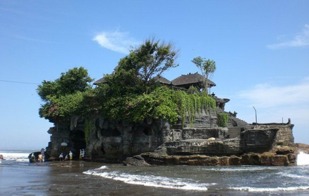 معبد لوط در بالی - اندونزی 