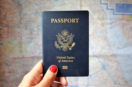 مراحل اخذ پاسپورت, شرایط گرفتن و تمدید پاسپورت, مدارک مورد نیاز برای اخذ پاسپورت
