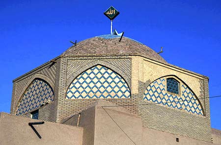 نمايی از مسجدی در ميبد