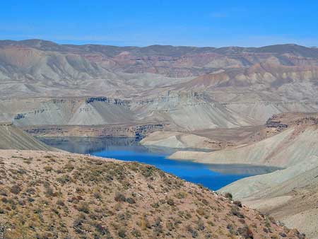 نگاهی نو به ۱۳ دریاچه رنگارنگ ایران و جهان + تصاویر 1