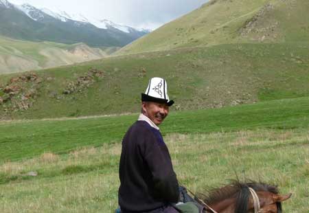 قرقیزستان,مکانهای تفریحی قرقیزستان,گردشگری