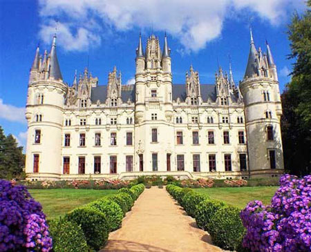 قلعه "شالن" در فرانسه,زیباترین قلعه های دنیا,ترسناک ترین قلعه های دنیا