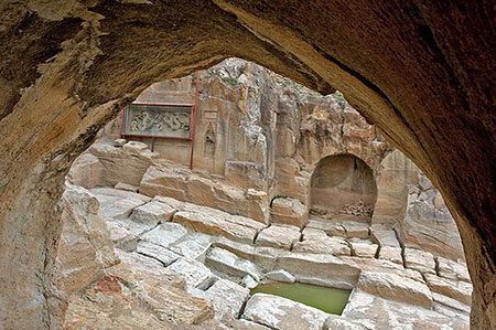 بنای تاریخی معبد داش کَسن,معبد داش کَسن در زنجان