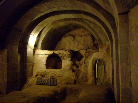 مسیحیان در زیرزمین درینکویو