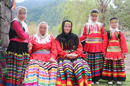 راهنمای خرید لباس محلی, لباس های محلی ایرانی, لباس محلی زنان خراسان