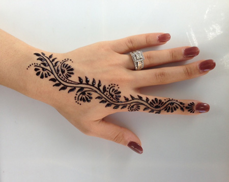 [تصویر:  henna-tattoos20-e1.jpg]