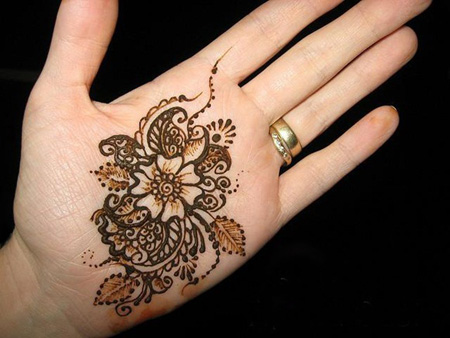 [تصویر:  henna-tattoos5-e2.jpg]