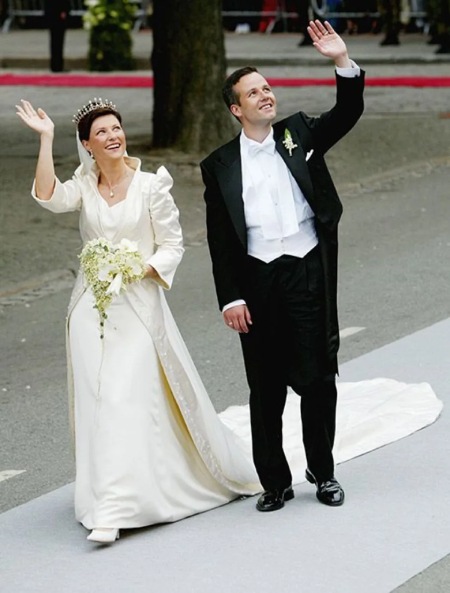 لباس عروس پرنسس دایانا,لباس عروس ملکه های جهان,لباس عروس ملکه