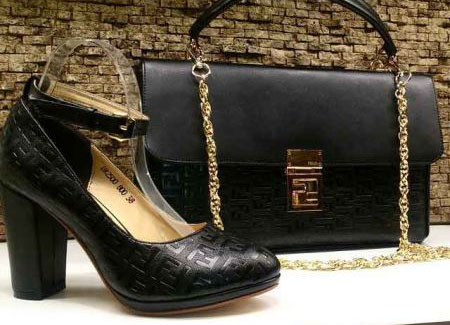 تصویر: http://www.beytoote.com/images/stories/mode/set-handbags-women's-shoes15-e1.jpg