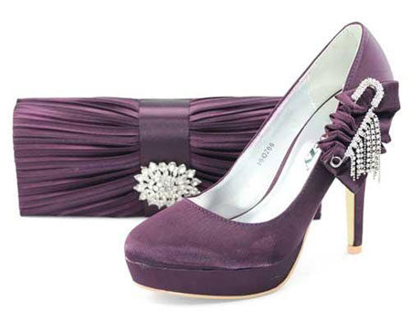 تصویر: http://www.beytoote.com/images/stories/mode/set-handbags-women's-shoes6-e1.jpg