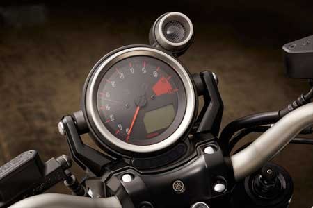 شگفتی‌ها , یاماها وی مکس , موتور 