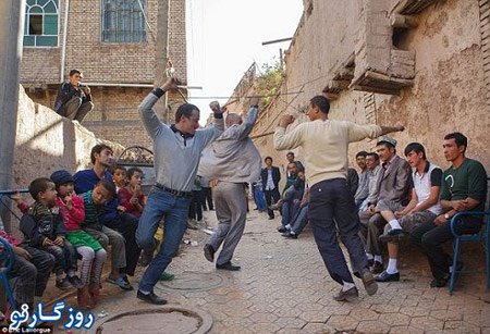 تصاویری از قوم اویغور , اعتراض زنان مسلمان ایغور