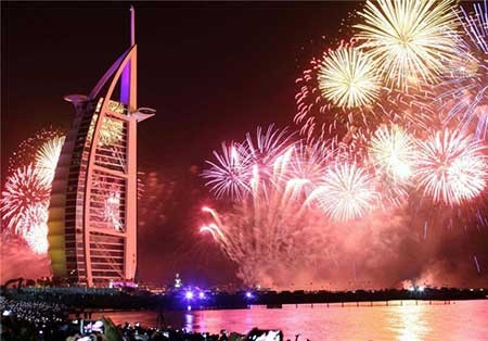 اخبار,اخبار گوناگون,نمایش آتش بازی بزرگ دبی به مناسبت سال 2014