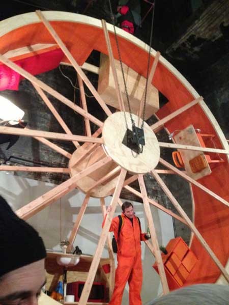 اخبار,اخبار گوناگون ,زندگی هنرمند در چرخ متحرک