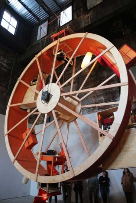 اخبار,اخبار گوناگون ,زندگی هنرمند در چرخ متحرک