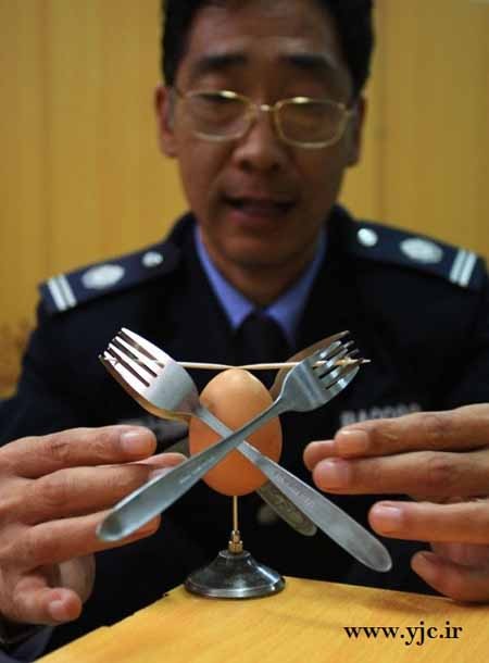 اخبار,اخبار گوناگون,حرکت تعادلی با تخم مرغ