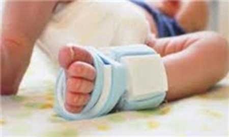 جورابی که بیدار شدن و گریه کردن کودک را به مادر اطلاع میدهد 1