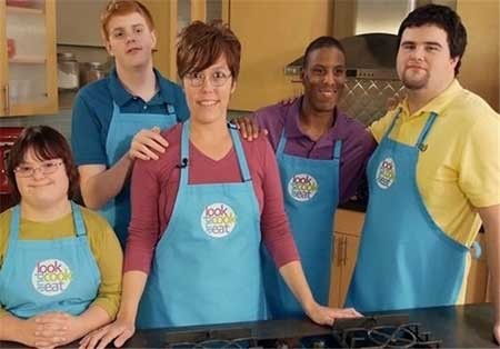 اخبار,اخبار گوناگون , آموزش آشپزی به معلولین ذهنی