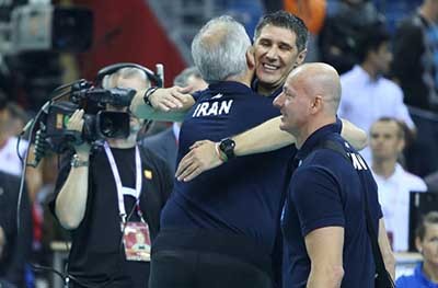 (تصاویر) حواشی پیروزی والیبال ایران بر امریکا 1