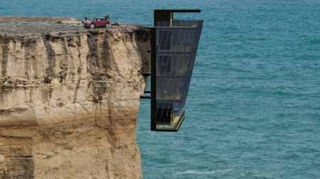 اخبار,اخبار گوناگون,خانهای عجیب با پارکینگ در دل صخره,خانهی عجیب, اخبار,اخبار گوناگون,خانهای عجیب با پارکینگ در دل صخره,خانهی عجیب,