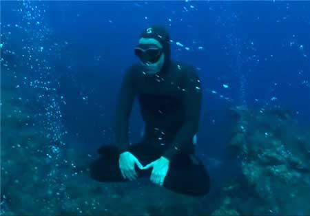 اخبار , اخبار گوناگون , دویدن غواص روی آب