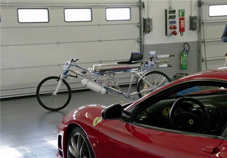 اخبار , اخبار گوناگون , رقابت دوچرخه‌ با فِراری