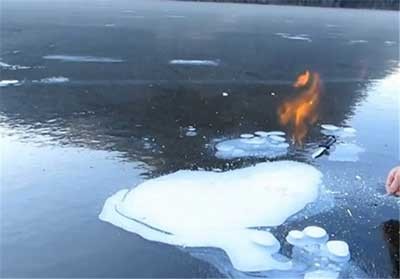 اخبار,اخبار گوناگون,حباب‌های یخی قابل اشتعال در سطح دریاچه