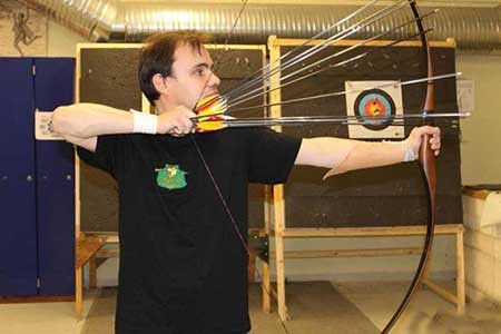 این مرد رابین هود واقعی است