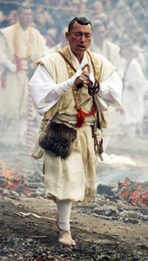 اخبار,اخبار گوناگون ,فستیوال راه رفتن بر روی آتش 