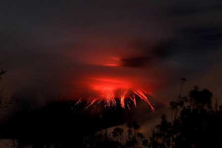 عکسهای جالب,کوه آتشفشان,تصاویر دیدنی,http://www.oojal.rzb.ir/post/1036