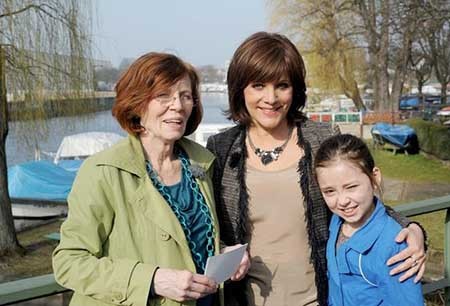 زن 65 ساله آلمانی چهار قلو می زاید زن 65 ساله آلمانی چهار قلو می زاید