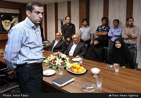 بخشش یک اعدامی پای چوبه دار (عکس) 1