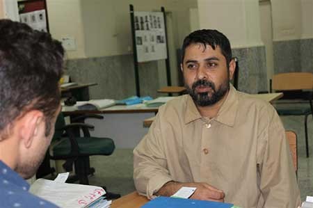 "ستوان یکم قلابی" دستگیر شد/ کسبه بازار مرد شیاد را شناسایی کنند + عکس 1