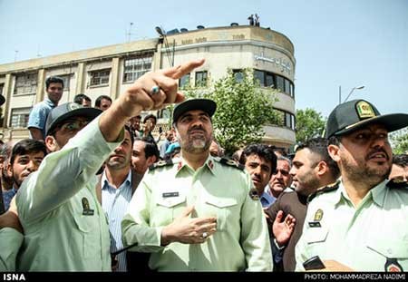 بازگرداندن سارقان طلافروشی بازار تهران به محل جرمـ (عکس) 1