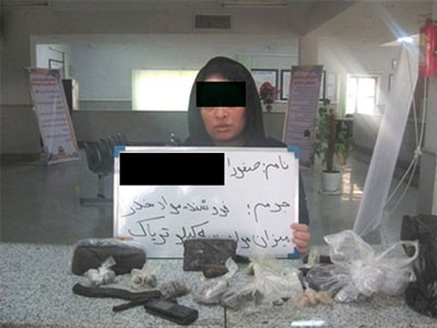 شگرد جالب 2 مامور "خانم" و "آقا" برای دستگیری مواد فروشان+ عکس 1