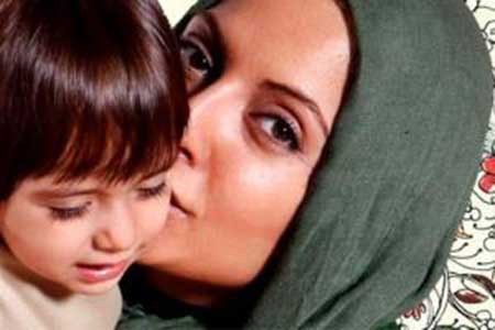 مهناز افشار بخاطر بچه اش از ایران رفت