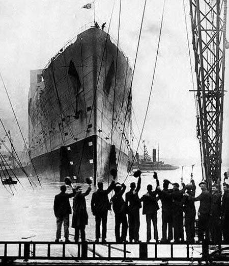 اخبار,اخبار گوناگون,لحظه به آب انداختن تایتانیک