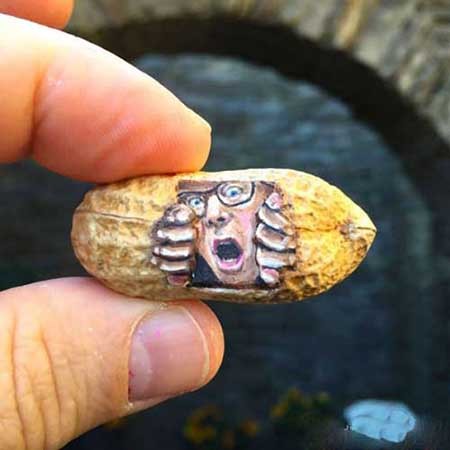 هنرنمایی های جالب با بادام زمینی